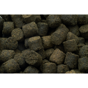 PELLETS CLUB SENSAS NOIR POISSON 8 MM 700 GR