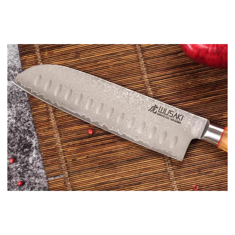 Couteau Santoku Wusaki Damas 10Cr 17 cm en acier damas et manche en olivier